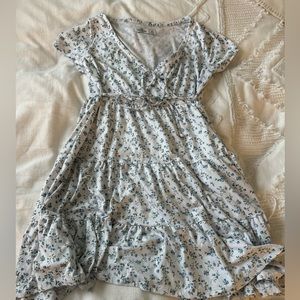 adorable hollister mini sun dress